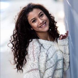 Meet your Posher, Cecilia